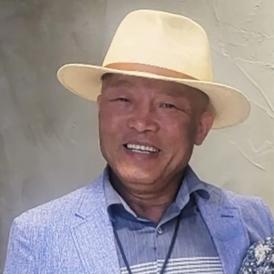 상임고문